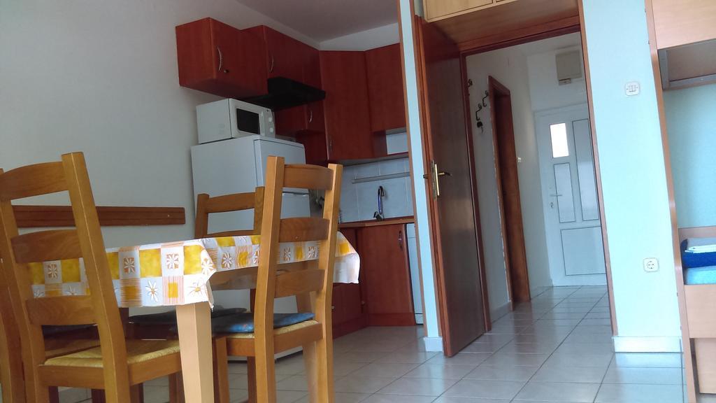 Apartment Sunce Цриквеница Экстерьер фото